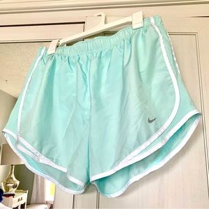 Nike Tempo Dri-Fit running shorts (women’s)